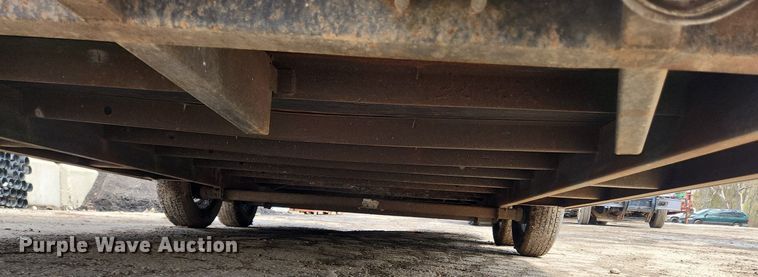 image for item MW9562 2012 Doolittle  enclosed cargo trailer