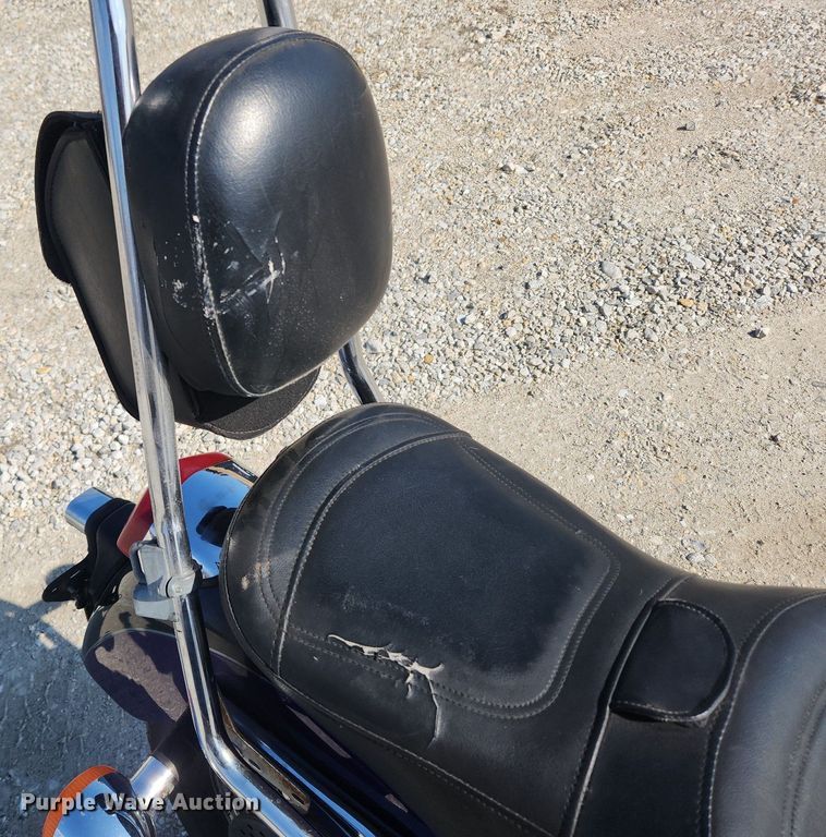 image for item MW9578 1996 Honda Shadow VT1100C2  motorcycle