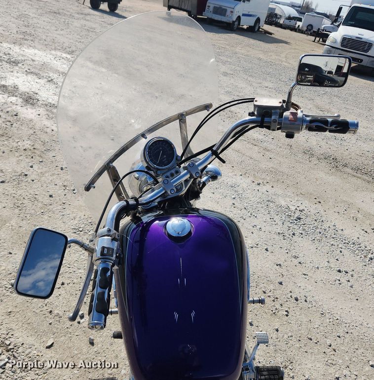 image for item MW9578 1996 Honda Shadow VT1100C2  motorcycle