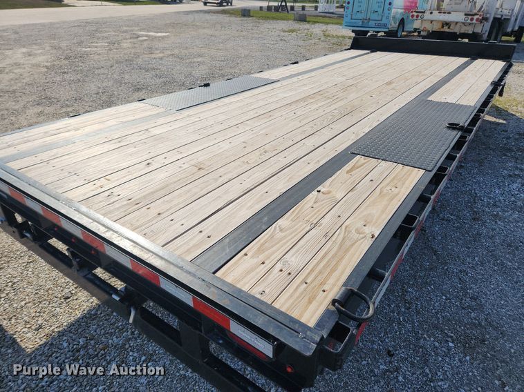 image for item MW9579 2020 Sure-Trac  equipment trailer
