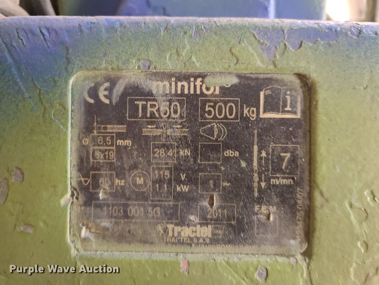 image for item MX9540 (9) hoists