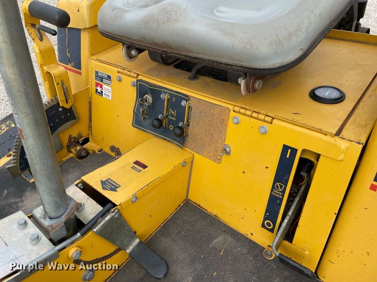 image for item MY9130 Excel 2500 Compact ZTR lawn mower