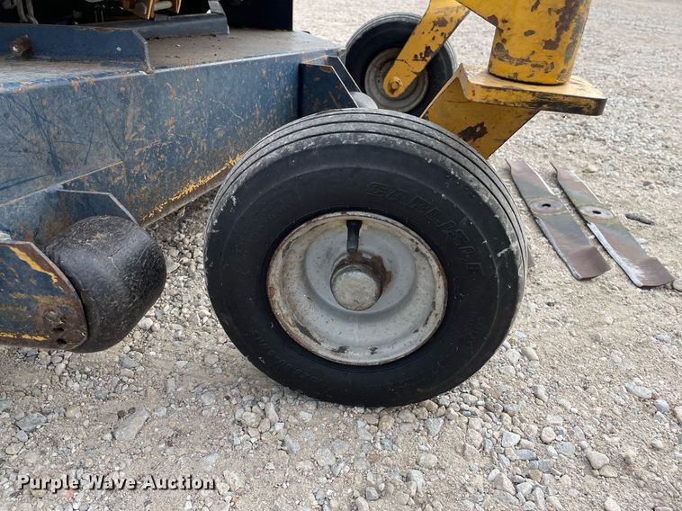 image for item MY9130 Excel 2500 Compact ZTR lawn mower