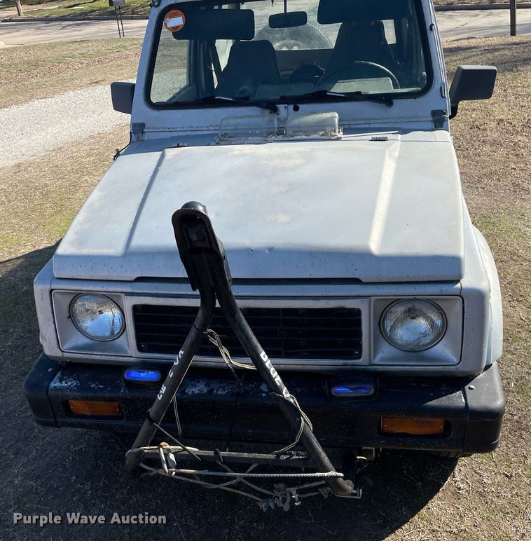 image for item MY9146 1988 Suzuki Samurai  SUV
