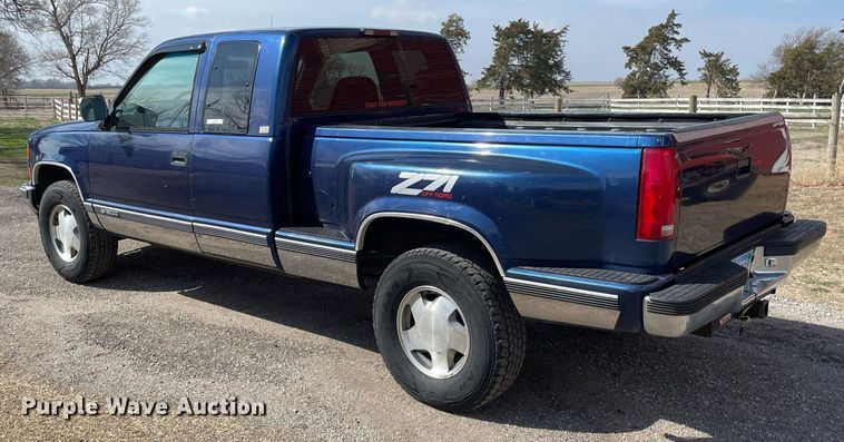 image for item MY9225 1994 Chevrolet K1500  Ext. Cab pickup truck