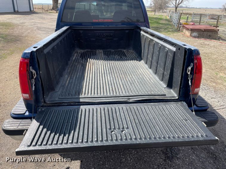 image for item MY9225 1994 Chevrolet K1500  Ext. Cab pickup truck