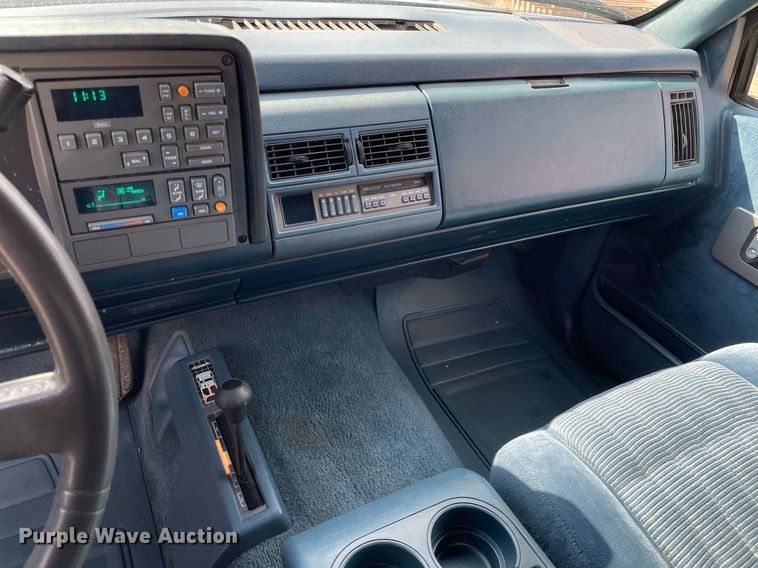 image for item MY9225 1994 Chevrolet K1500  Ext. Cab pickup truck