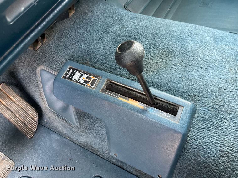 image for item MY9225 1994 Chevrolet K1500  Ext. Cab pickup truck