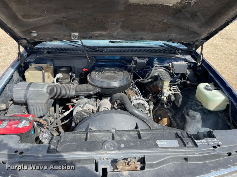 image for item MY9225 1994 Chevrolet K1500  Ext. Cab pickup truck