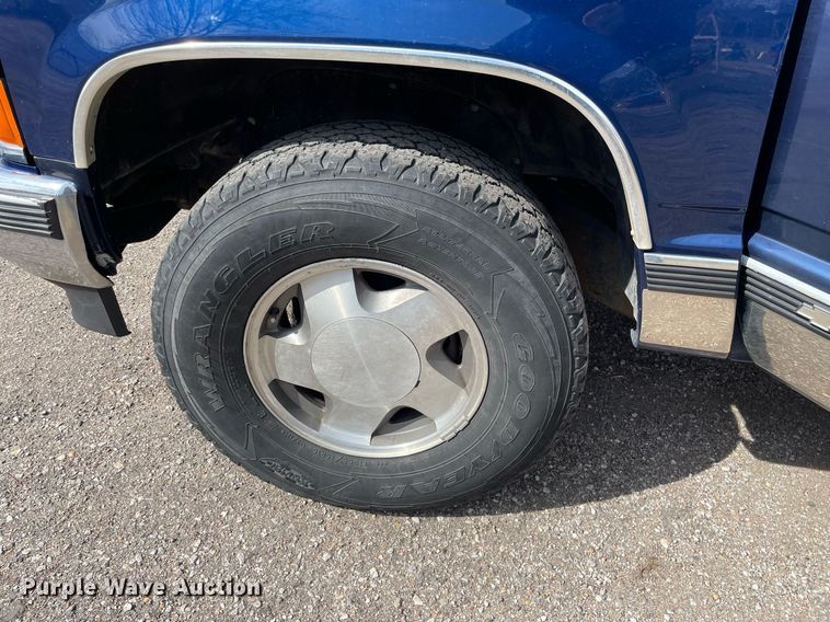 image for item MY9225 1994 Chevrolet K1500  Ext. Cab pickup truck