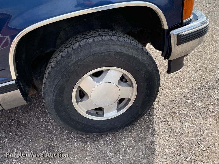 image for item MY9225 1994 Chevrolet K1500  Ext. Cab pickup truck