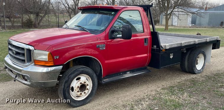 image for item MY9232 1999 Ford F550 Super Duty  flatbed truck