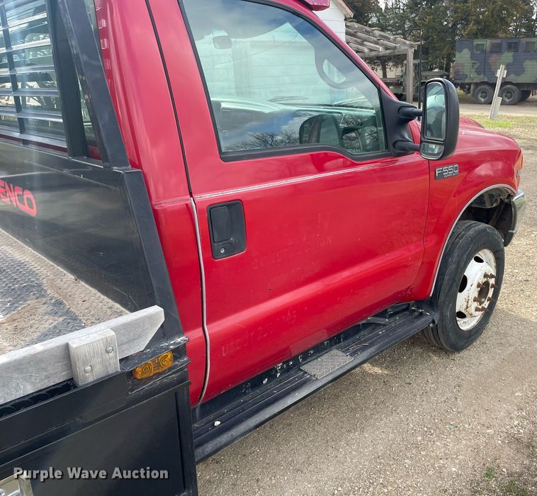 image for item MY9232 1999 Ford F550 Super Duty  flatbed truck