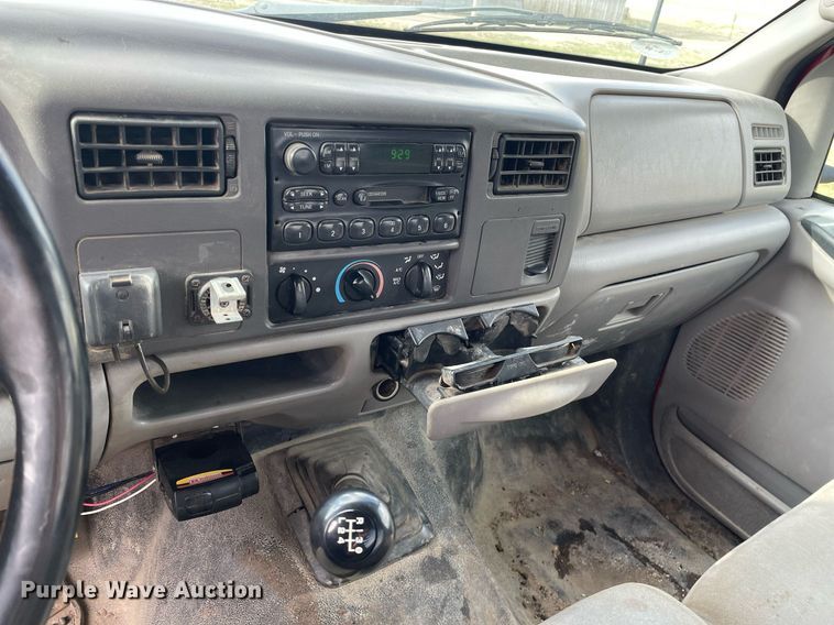 image for item MY9232 1999 Ford F550 Super Duty  flatbed truck