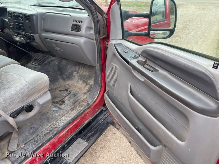 image for item MY9232 1999 Ford F550 Super Duty  flatbed truck