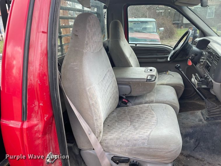 image for item MY9232 1999 Ford F550 Super Duty  flatbed truck