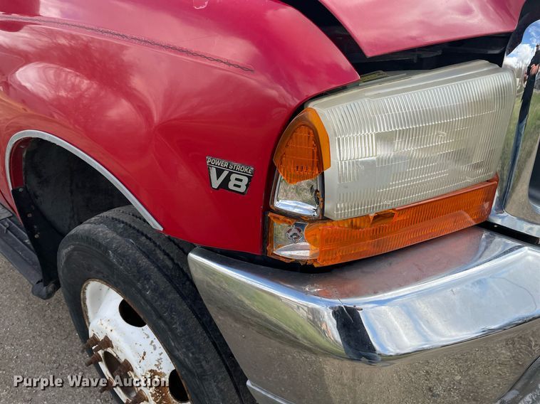 image for item MY9232 1999 Ford F550 Super Duty  flatbed truck