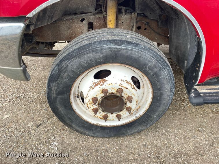 image for item MY9232 1999 Ford F550 Super Duty  flatbed truck