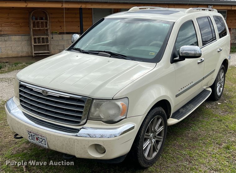 image for item MY9550 2008 Chrysler Aspen Limited  SUV