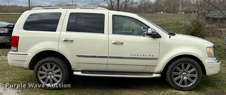 image for item MY9550 2008 Chrysler Aspen Limited  SUV