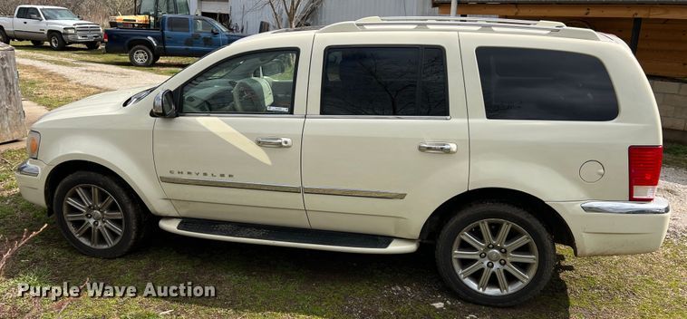 image for item MY9550 2008 Chrysler Aspen Limited  SUV