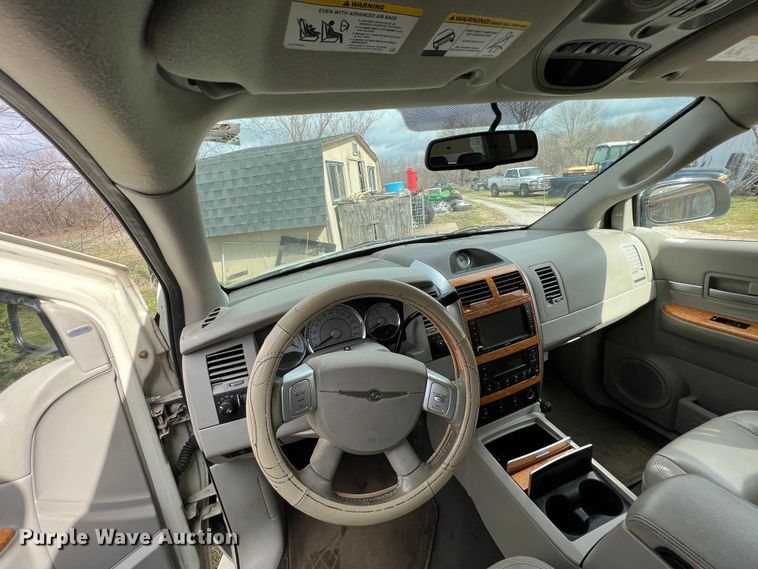 image for item MY9550 2008 Chrysler Aspen Limited  SUV