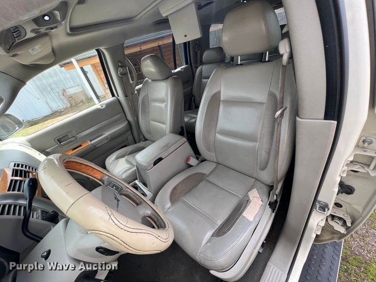 image for item MY9550 2008 Chrysler Aspen Limited  SUV