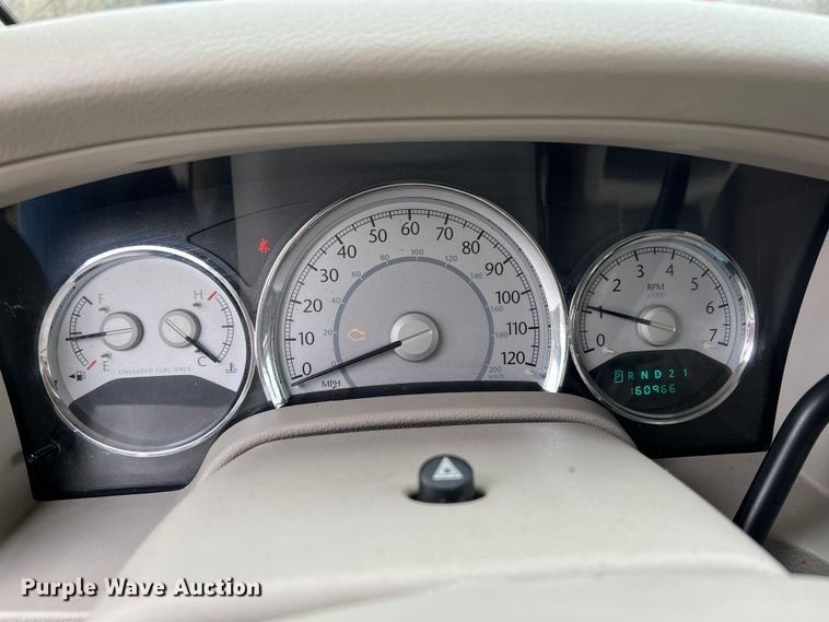 image for item MY9550 2008 Chrysler Aspen Limited  SUV