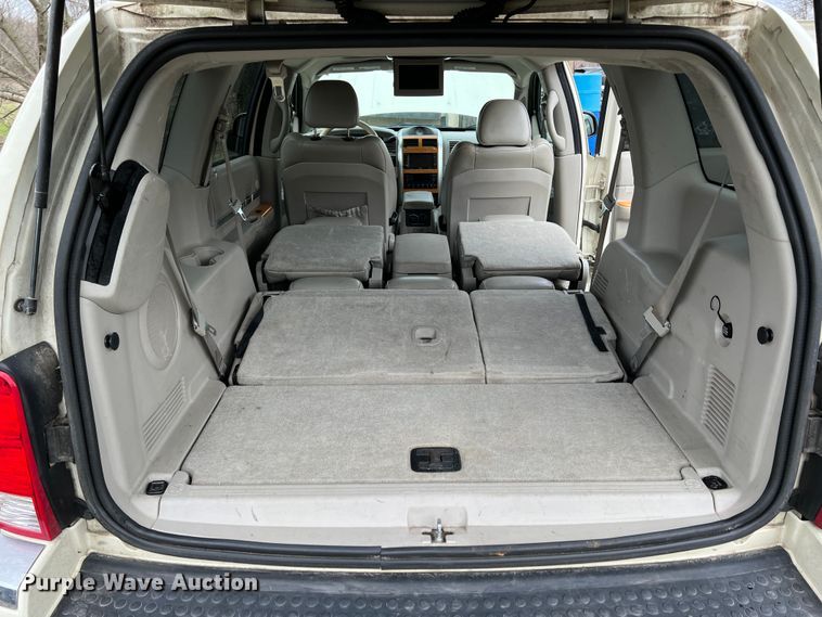 image for item MY9550 2008 Chrysler Aspen Limited  SUV