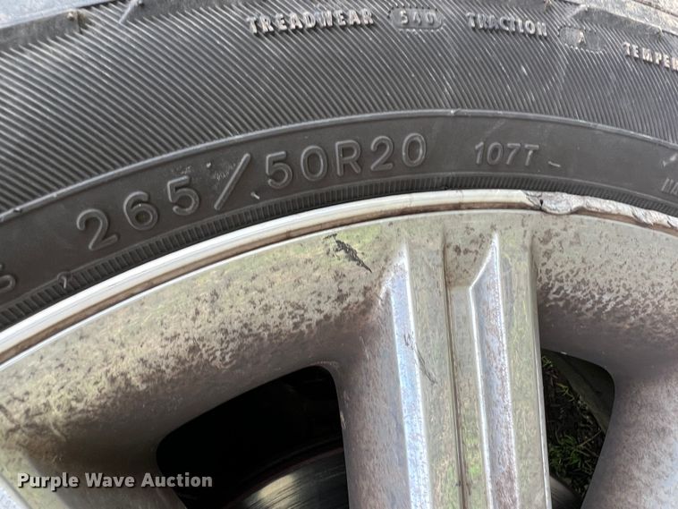 image for item MY9550 2008 Chrysler Aspen Limited  SUV