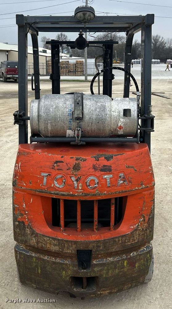 image for item MY9557 Toyota 7FGCU20  forklift