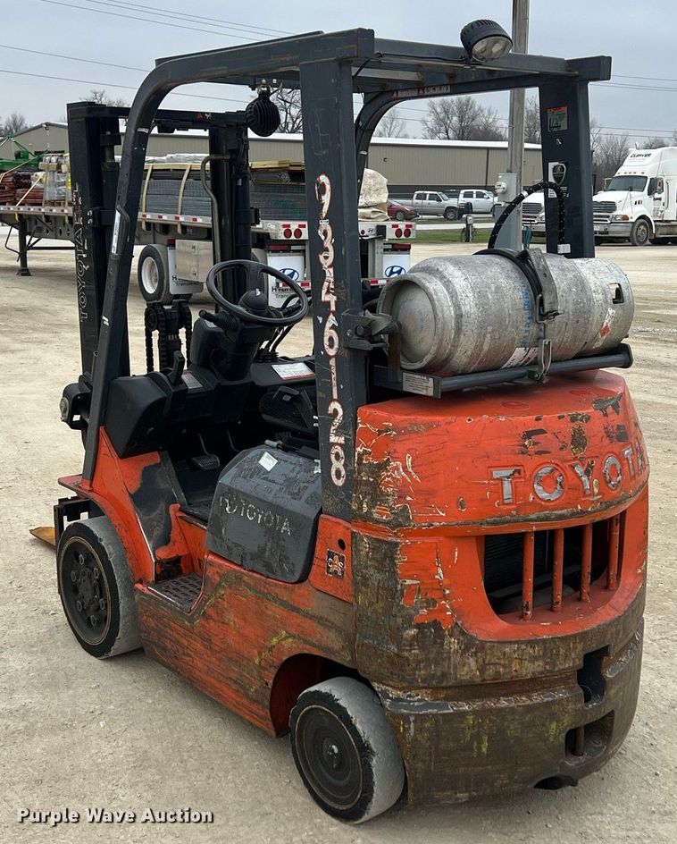 image for item MY9557 Toyota 7FGCU20  forklift