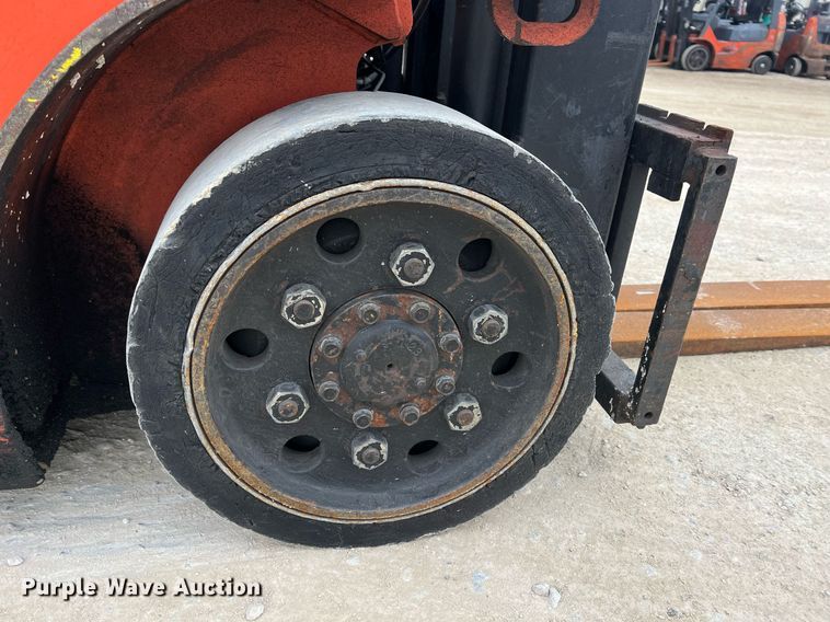 image for item MY9557 Toyota 7FGCU20  forklift