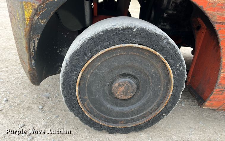 image for item MY9557 Toyota 7FGCU20  forklift