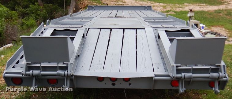 image for item DJ0827 1999 Interstate 40DLA  equipment trailer