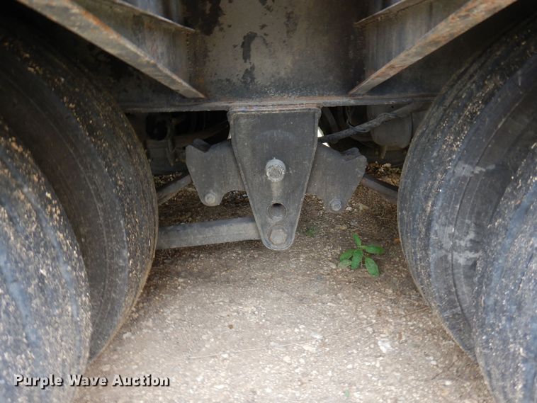 image for item DJ0827 1999 Interstate 40DLA  equipment trailer