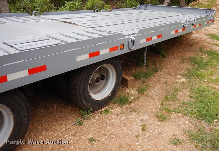 image for item DJ0827 1999 Interstate 40DLA  equipment trailer