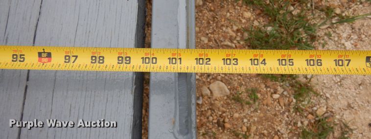 image for item DJ0827 1999 Interstate 40DLA  equipment trailer