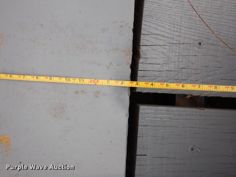 image for item DJ0827 1999 Interstate 40DLA  equipment trailer