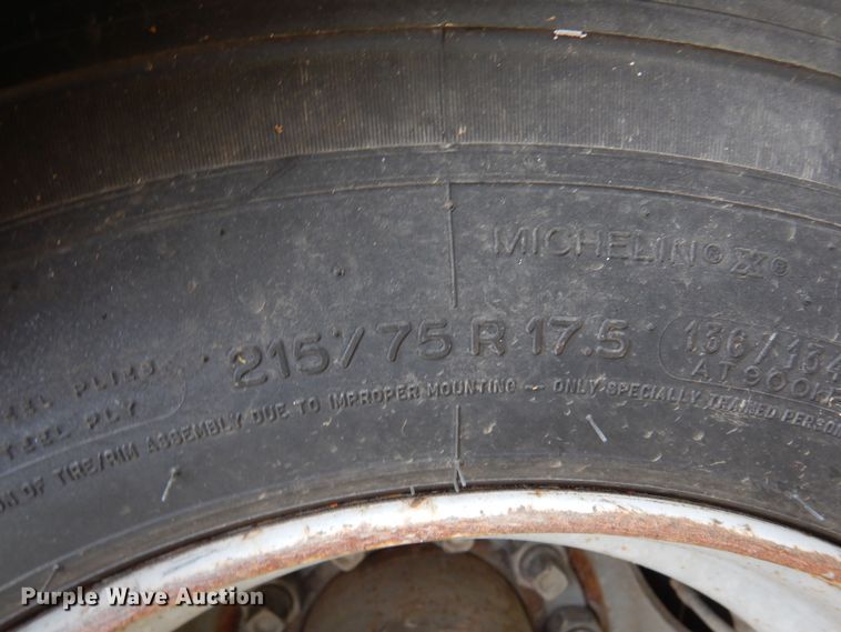 image for item DJ0827 1999 Interstate 40DLA  equipment trailer