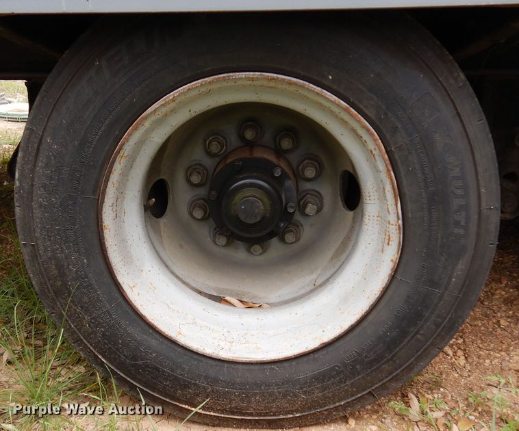 image for item DJ0827 1999 Interstate 40DLA  equipment trailer