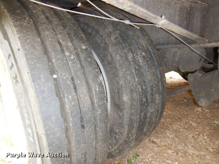 image for item DJ0827 1999 Interstate 40DLA  equipment trailer