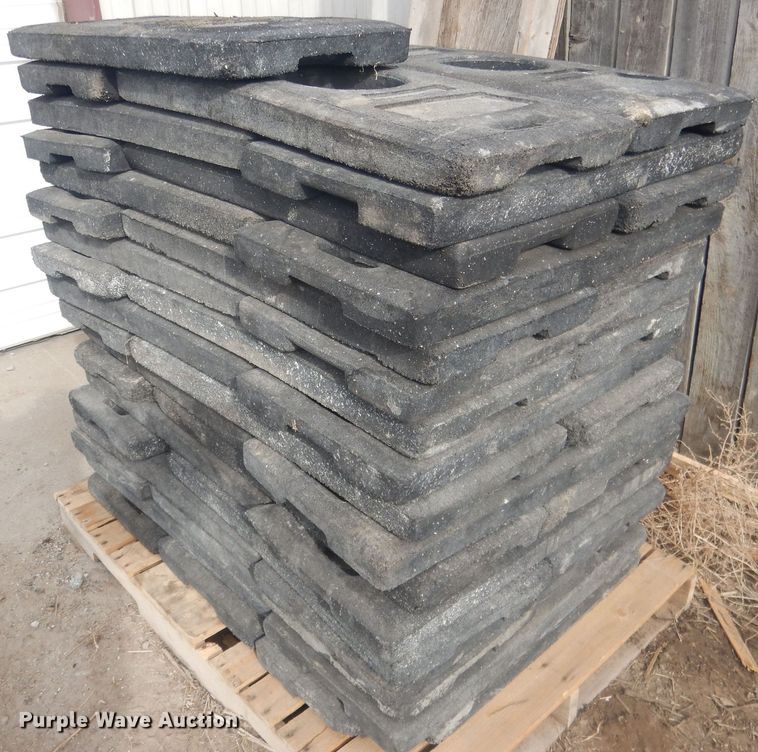 image for item DJ7013 Approximately 166 traffic cone weights