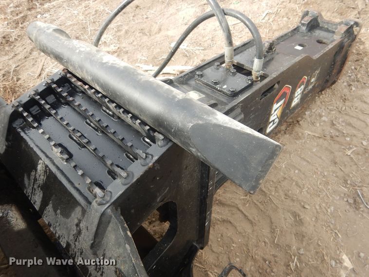 image for item DJ7016 Caterpillar B8  skid steer breaker