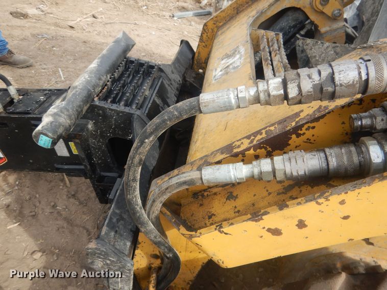 image for item DJ7016 Caterpillar B8  skid steer breaker