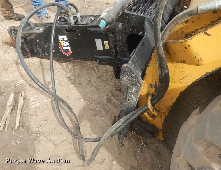 image for item DJ7016 Caterpillar B8  skid steer breaker