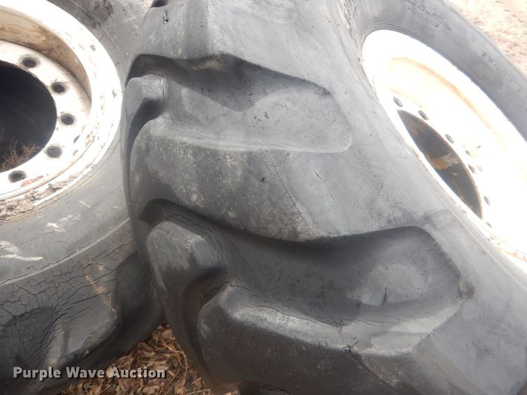 image for item DJ7022 (4) Toyo 16.00-24 tires and wheels