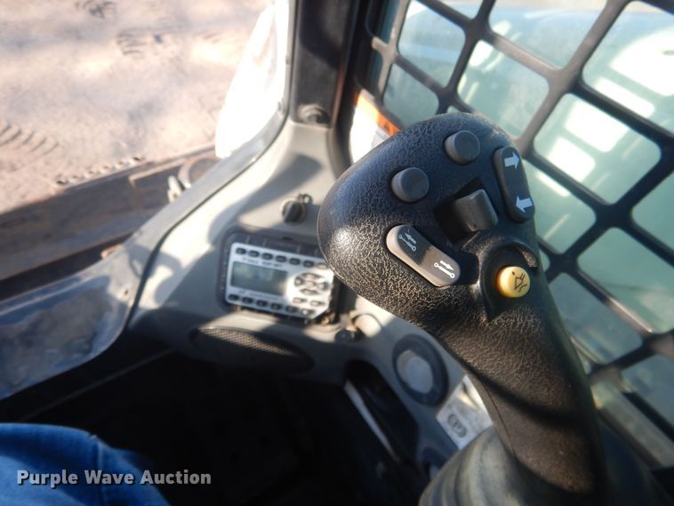 image for item DJ7023 2014 Bobcat T750  skid steer loader