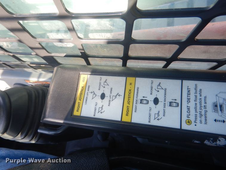 image for item DJ7023 2014 Bobcat T750  skid steer loader