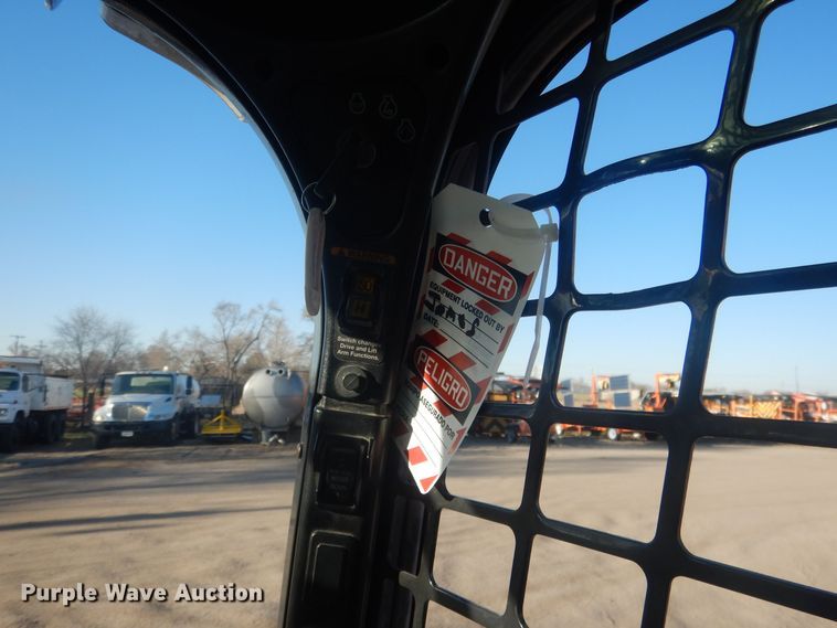 image for item DJ7023 2014 Bobcat T750  skid steer loader